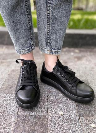 Черные базовые женские повседневные кеды, кроссовки из натуральной кожи6 фото