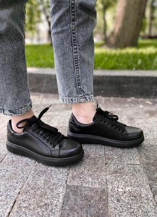Черные базовые женские повседневные кеды, кроссовки из натуральной кожи3 фото