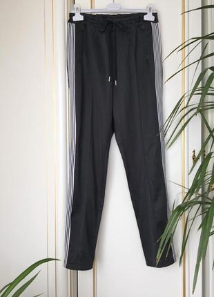 H&m утепленные спортивные брюки с лампасами высокая посадка m/l классные4 фото