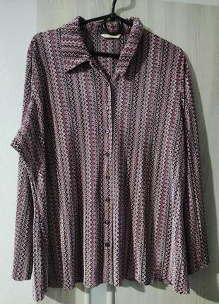 Рубашка с геометрическим принтом