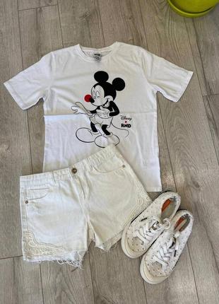 Продам чудовий комплект футболку та шорти