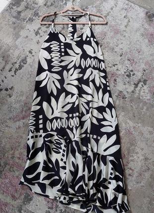 Платье на бретельках в анамалистический черно - белый принт m&s(размер 14-16)3 фото