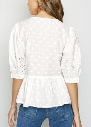 Стильная летняя блуза блузка кружево прошва ришелье горох v-образный вырез бренд new look, р.124 фото