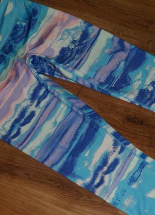Яркие брюки - капри актив с акварельной печатью от tchibo нитевичка6 фото