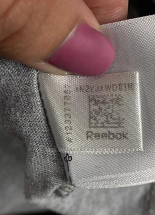 Супер чудова чоловіча футболка reebok розмір м8 фото