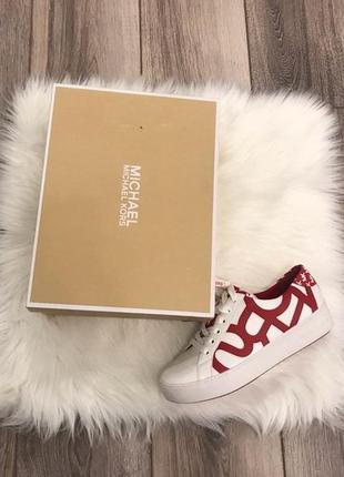 Poppy graphic logo leather sneaker 2025