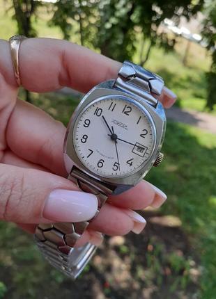 Ракета!🚀 винтаж ссср часы наручные петродворцовский часовой с браслетом в хромированном корпусе механические2 фото