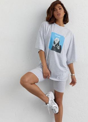 Костюм с футболкой oversize и велосипедками