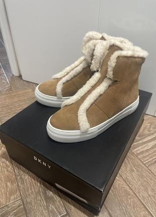 Зимні ботінки dkny, 35 р