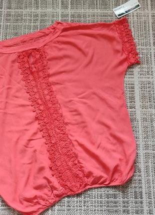 Легесенька коралова блуза 46-48р.