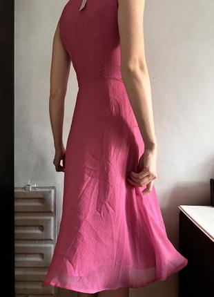 Розовое шифоновое платье миди2 фото