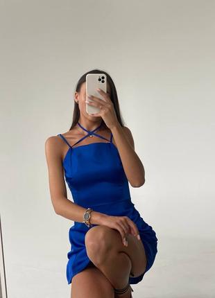 Женское короткое шелковое синее электрик платье на завязках элегантный тренд 20232 фото