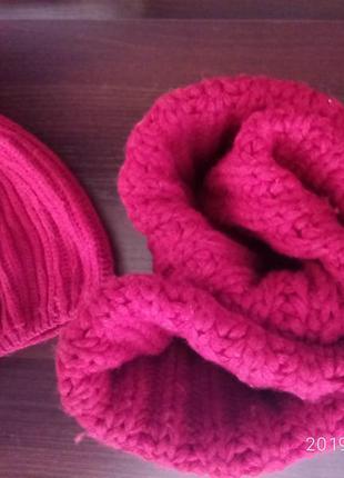 Отличный комлект шапуля + шарф-хомут