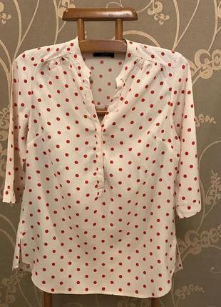 Огромный выбор красивых блуз и рубашек.