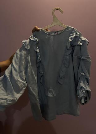 Кофточка блуза голубая zara с рюшами2 фото