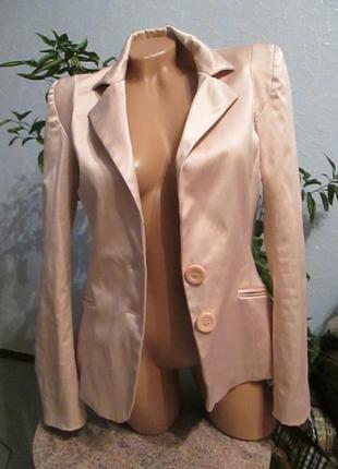 Женский пиджак от итальянского бренда rinascimento3 фото