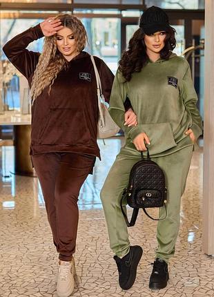 Жіночій базовий велюровий костюм, кенгуру