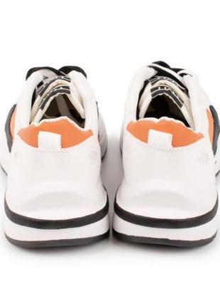 Стильні білі кросівки на платформі товстій підошві масивні модні кроси сітка текстиль5 фото
