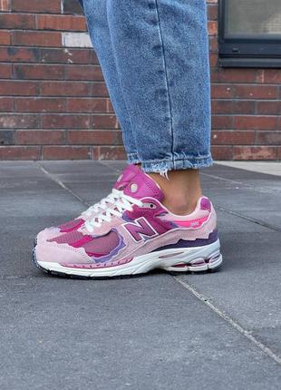 Женские кроссовки розовые new balance 2002r protection pack 'pink violet'2 фото