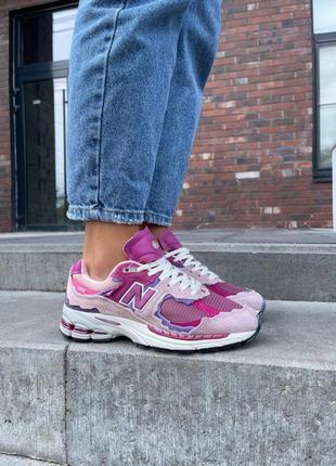 Женские кроссовки розовые new balance 2002r protection pack 'pink violet'4 фото