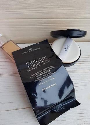 Тональний кушон dior diorskin forever perfect cushion