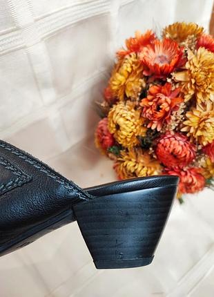 Босоніжки шлепки