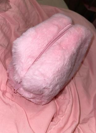 М‘яка містка хутряна косметичка рожева7 фото