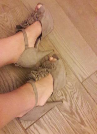 Супер босоножки от бренда h&m