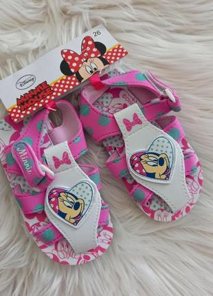 Пляжные босоножки для девочки minnie mouse p.26 минные маус1 фото