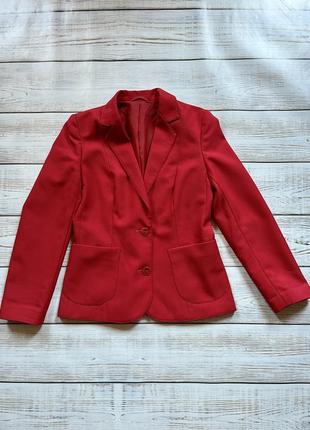 Актуальный пиджак жакет блейзер красного цвета