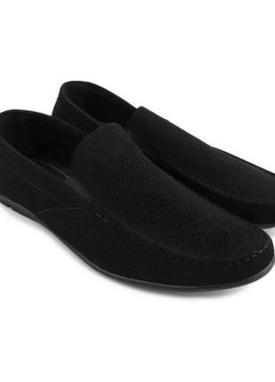 Стильные черные замшевые мужские туфли мокасины с перфорацией
