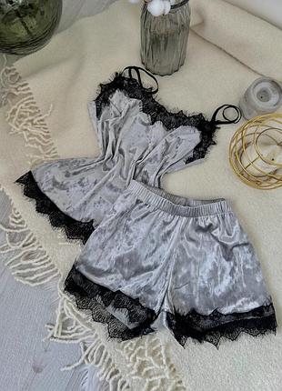 Стильна велюрова піжама, велюровий комплект для дому та сну, велюрова майка і шорти з мереживом