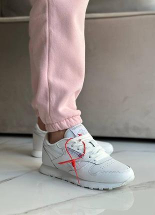 Женские кроссовки reebok classic white