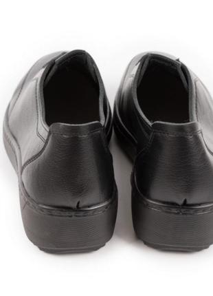 Стильные черные удобные туфли на танкетке платформе модные5 фото