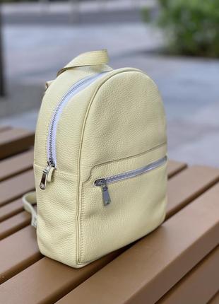 Стильный лимонный небольшой кожаный городской рюкзак4 фото