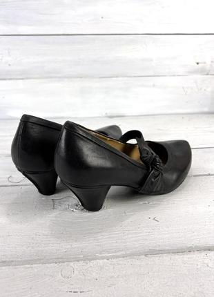Туфлі фірмові clarks softwear, шкіряні розмір 38 (24.5 см) хороший стан5 фото