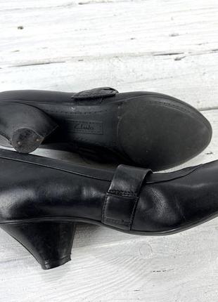 Туфлі фірмові clarks softwear, шкіряні розмір 38 (24.5 см) хороший стан6 фото