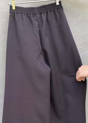 Легкие классические брюки палаццо4 фото