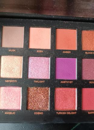 Палетка huda beauty desert dusk