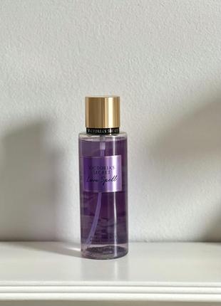 Парфюмированный мист для тела victoria’s secret love spell fragrance mist женский 250 мл