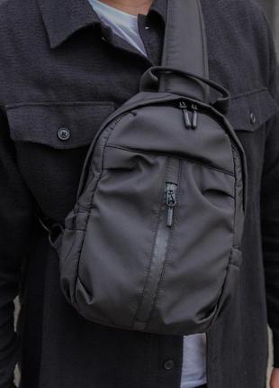 Черная сумка слинг через плечо тканевая нагрудная soft на 7 отделений