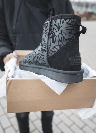 Унікальні чобітки ugg mini graffiti у красивому дизайні /осінь/зима/весна😍2 фото