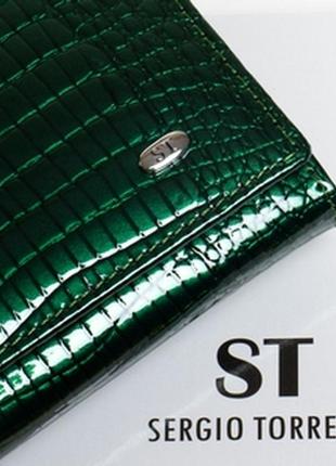 Женский кожаный кошелек на магнитах sergio torretti зеленый3 фото