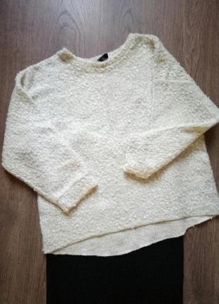 Стильный теплый объемный свитер размер м4 фото