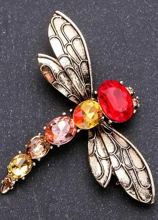 Брошь бабка с красными и желтыми кристаллами 67х52мм желтый металл