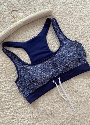 Топ на спорт bonprix с кармашком на спине