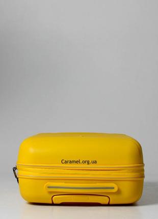 Чемодан ручная кладь франция полипропилен малый s жёлтый | 55x37x20 см | 36 л | 2.6 кг | snowball 613035 фото
