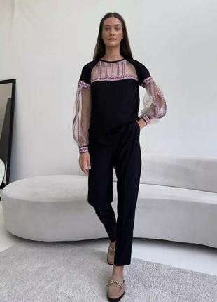 Гарна блузка з вишивкою і пишними рукавами сітка 44-52 розміри