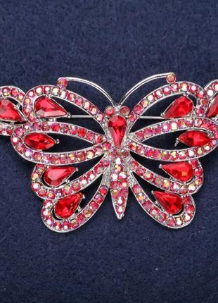 Брошь бабочка красные стразы 39х67мм серебристый металл