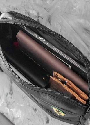 Нагрудная сумка бананка через плечо puma ferrari черная из эко кожи поясная сумка молодежная7 фото